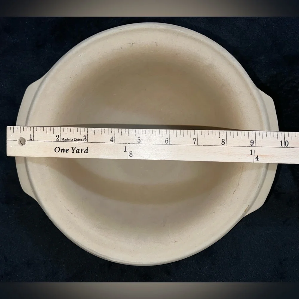 Pampered Chef Stoneware Baking Bowl Roaster Family Heritage Collection 10" - Picture 4 of 8